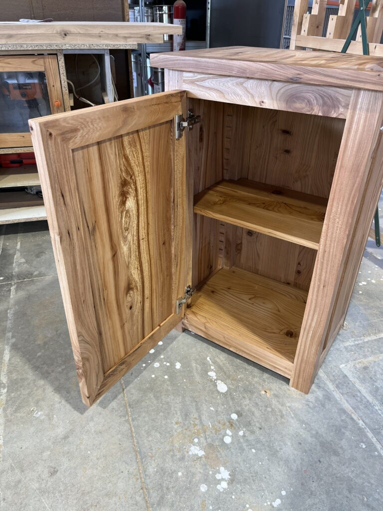 Armoire Armoire sur mesure en orme
